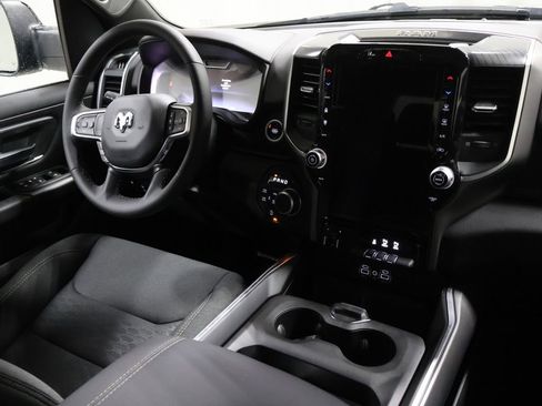 New 2026 RAM 1500 4x4 Crew Cab image 17
