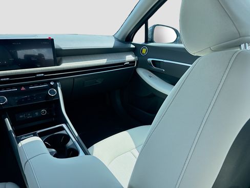 New 2026 Hyundai Sonata Blue FWD image 16