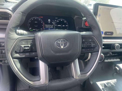 New 2025 Toyota Tacoma TRD Off-Road AWD/4WD image 17
