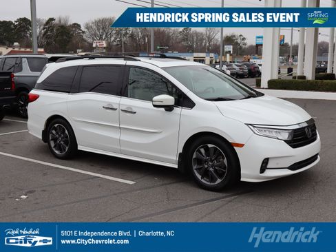 Used 2022 Honda Odyssey Elite image 1