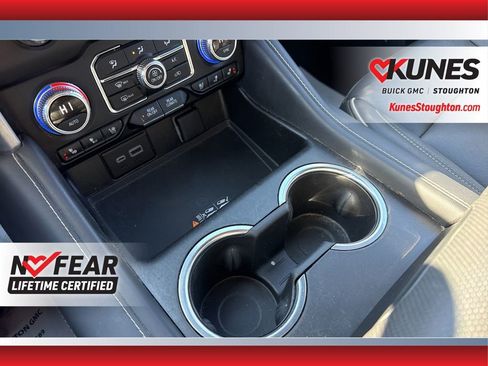 Used 2023 GMC Yukon XL SLT w/ SLT Premium Package image 37