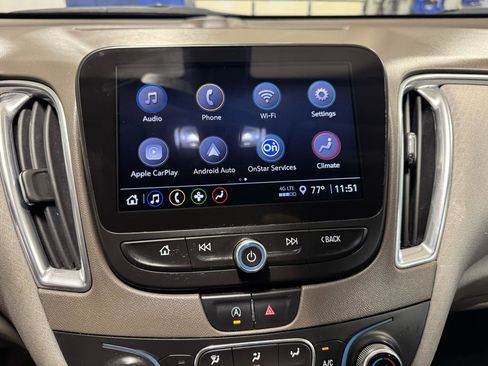 Used 2021 Chevrolet Malibu LT FWD image 15