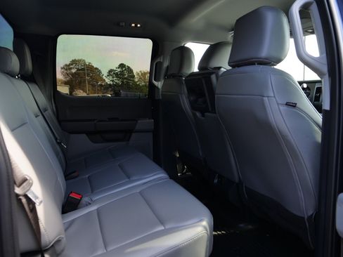 Used 2024 Ford F350 XL RWD image 19