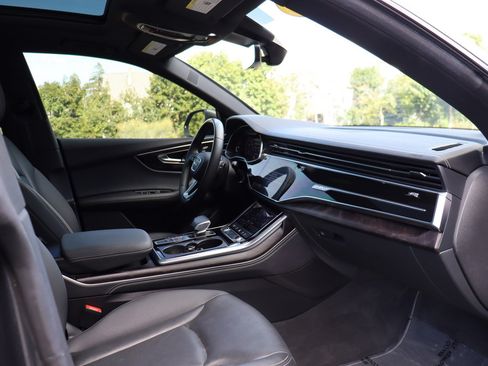 Used 2023 Audi Q8 Premium Plus w/ Premium Plus Package AWD/4WD image 19