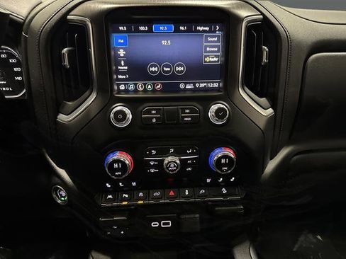 Used 2020 GMC Sierra 1500 AT4 w/ AT4 Premium Package image 9