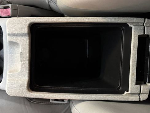 Used 2011 Chevrolet Impala LTZ image 22