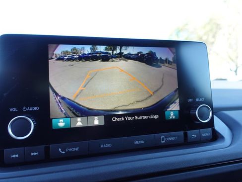 Used 2023 Honda Accord EX image 17