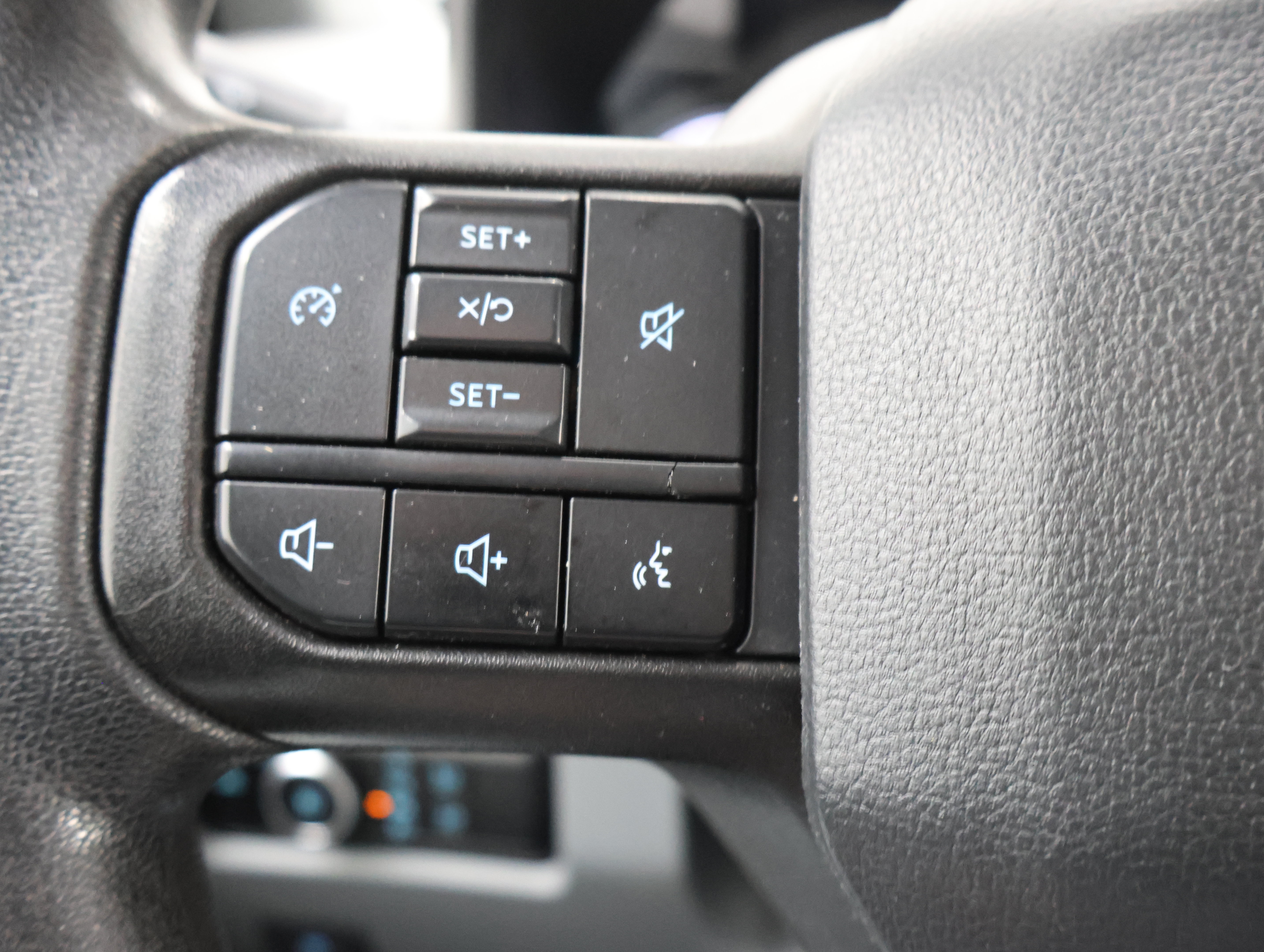 Used 2023 Ford F250 XLT AWD/4WD image 14