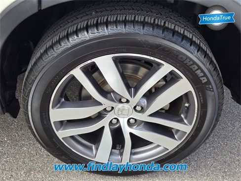 Used 2017 Honda Pilot Touring image 11