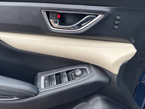 Used 2022 Subaru Ascent Limited w/ Technology Package image 18