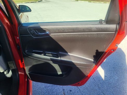 Used 2011 Chevrolet Impala LT image 24