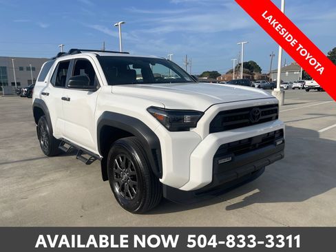 Used 2025 Toyota 4Runner SR5 RWD image 7