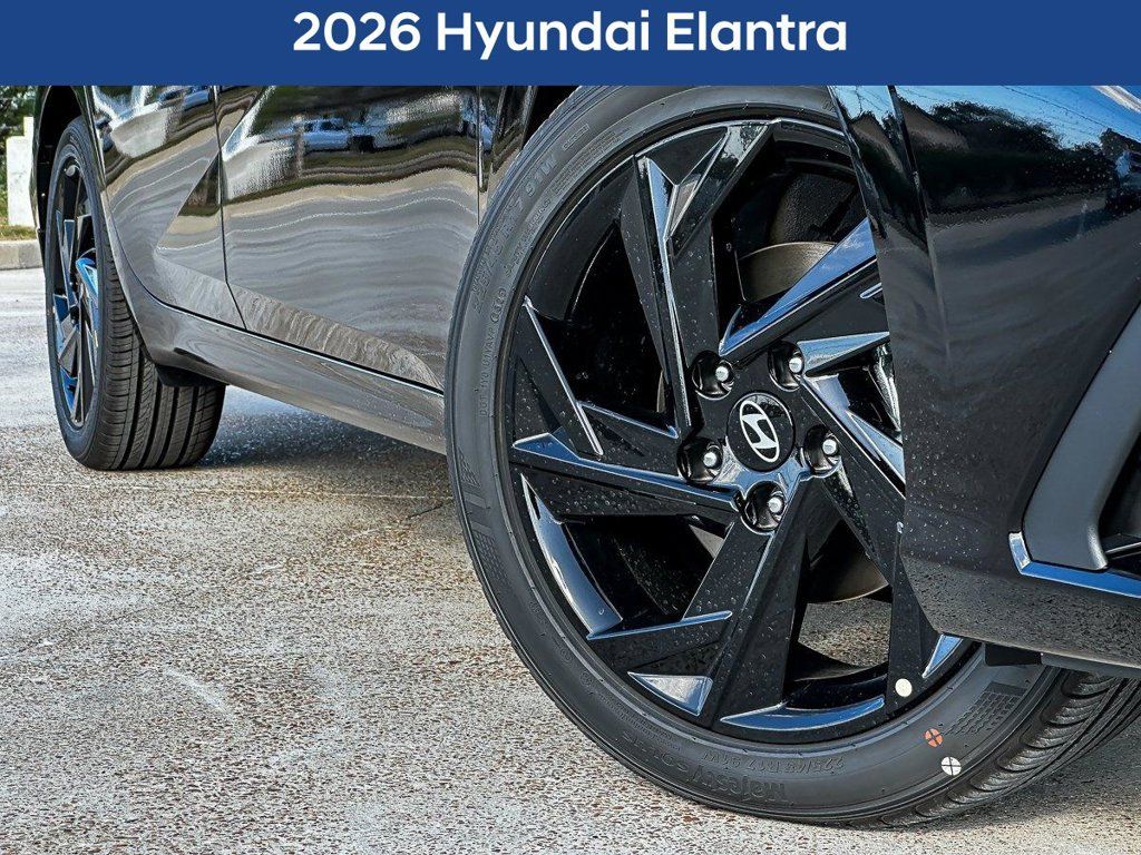 Used 2026 Hyundai Elantra Sport FWD image 2