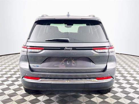 Used 2022 Jeep Grand Cherokee Limited 4xe image 7