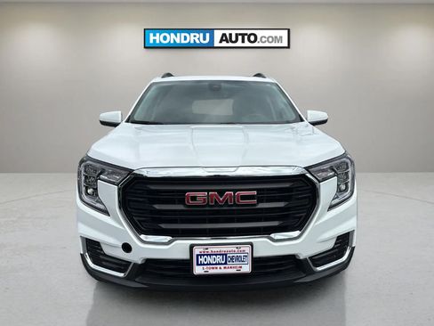 Used 2024 GMC Terrain SLE w/ Driver Convenience Package AWD/4WD image 7