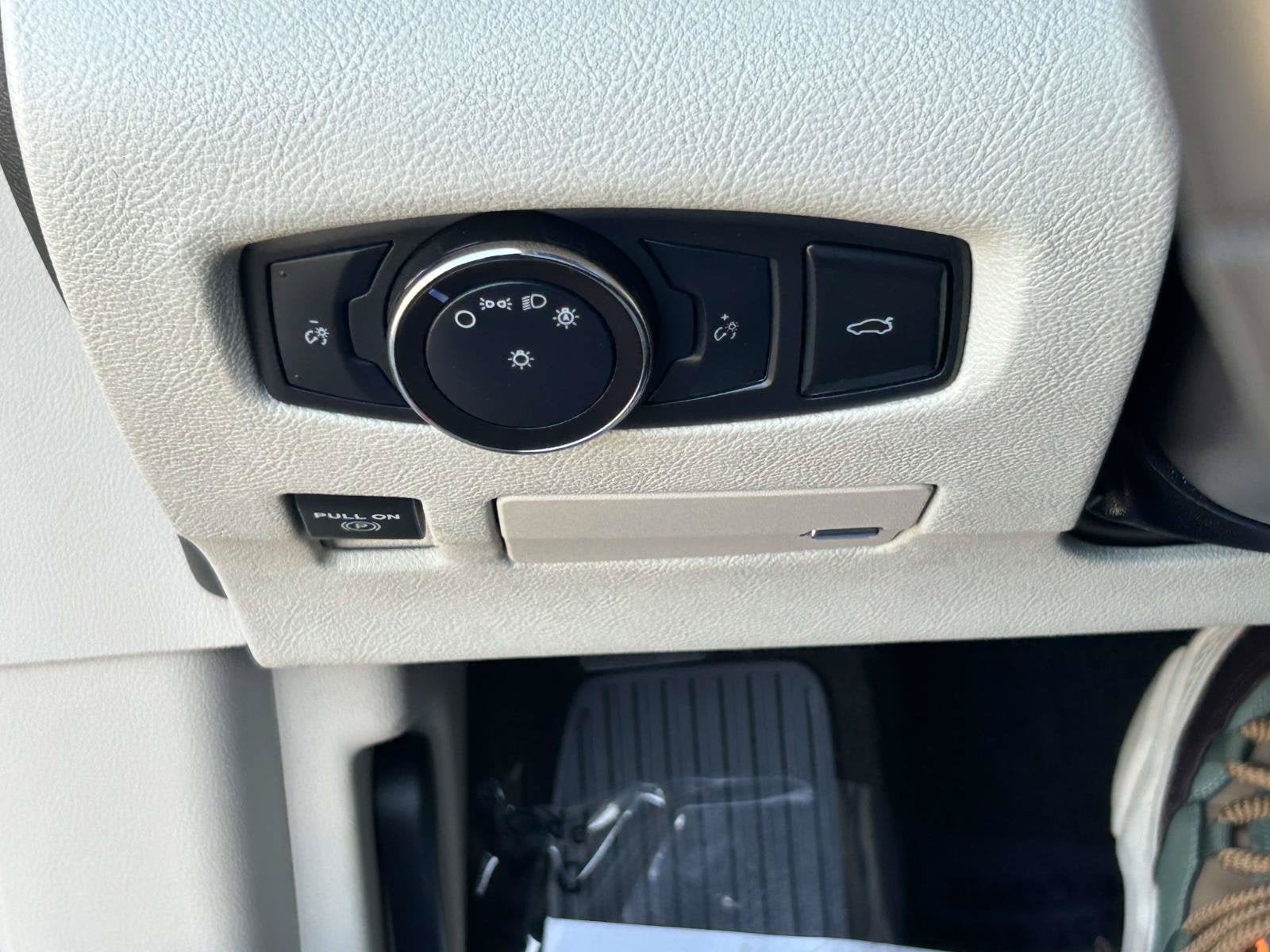 Used 2020 Lincoln Continental Reserve w/ Luxury Package FWD image 28