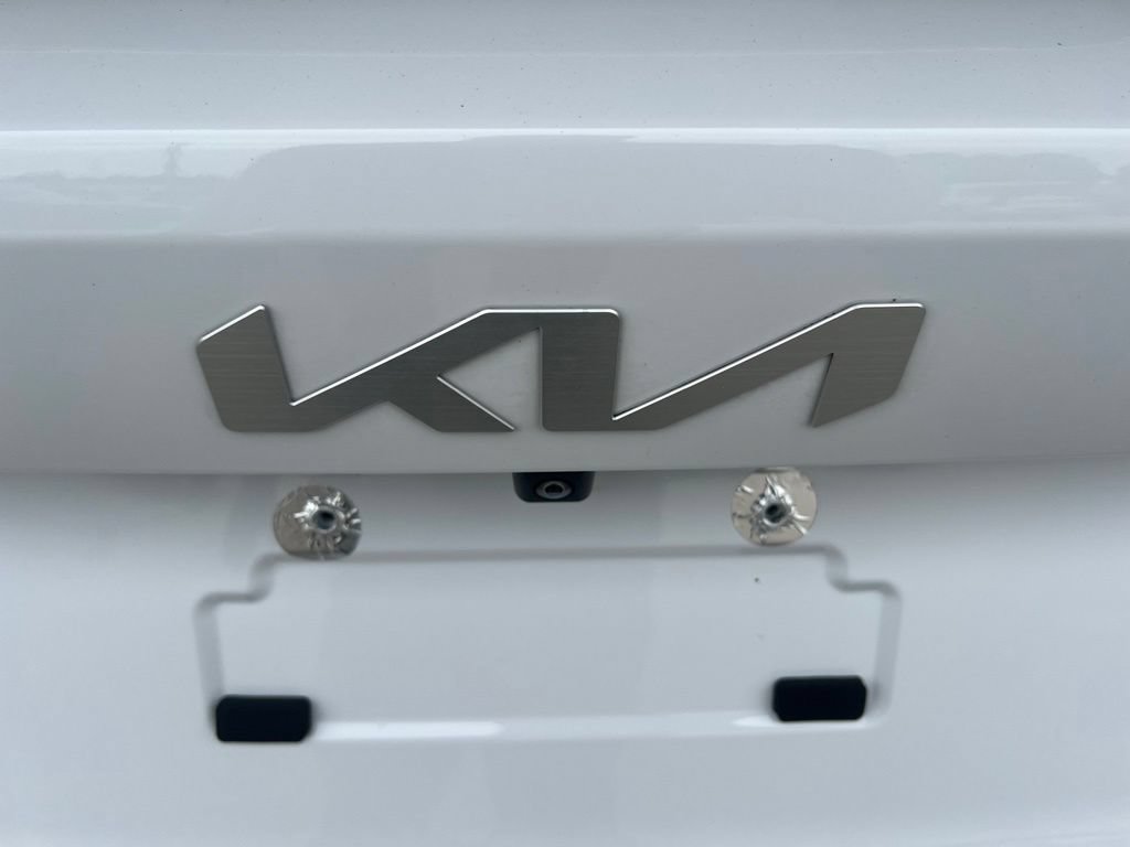 Certified 2024 Kia Sorento S FWD image 31