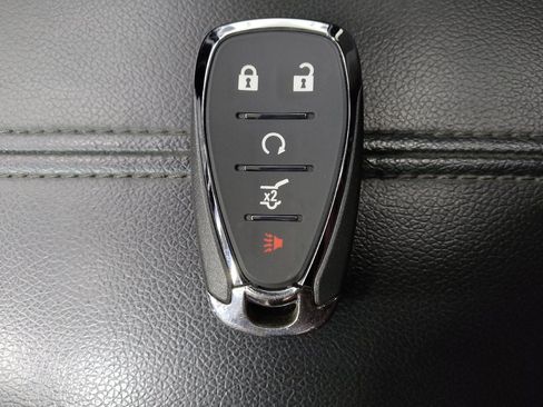 Used 2018 Chevrolet Malibu LT FWD image 32
