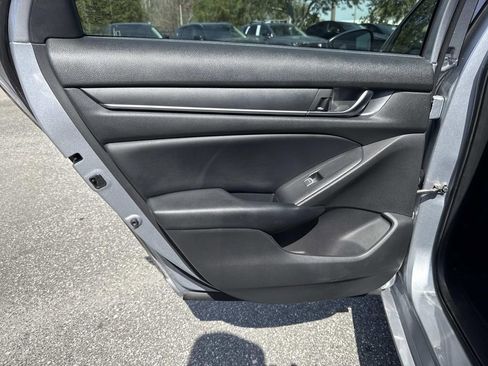 Used 2018 Honda Accord Sport image 13