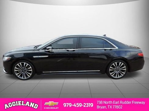 Used 2018 Lincoln Continental Select image 7