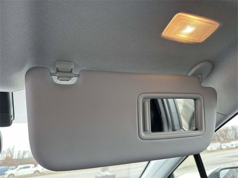 Used 2022 Toyota Prius Prime XLE image 40