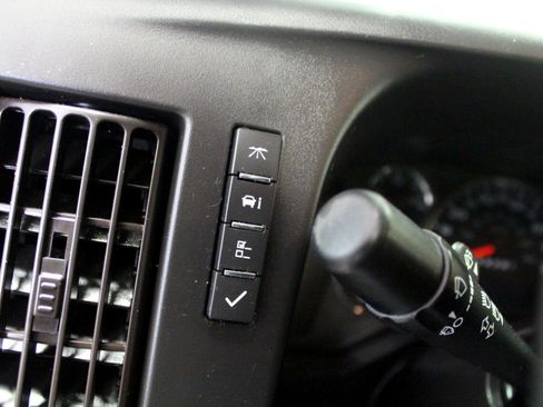 Used 2020 GMC Savana 3500 LT w/ LT Preferred Equipment Group image 12