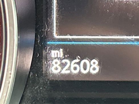 Used 2018 Volkswagen Tiguan SE w/ 3rd Row Seat Package image 9