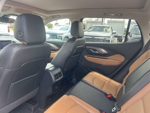 Used 2020 GMC Terrain SLT w/ Preferred Package FWD image 30