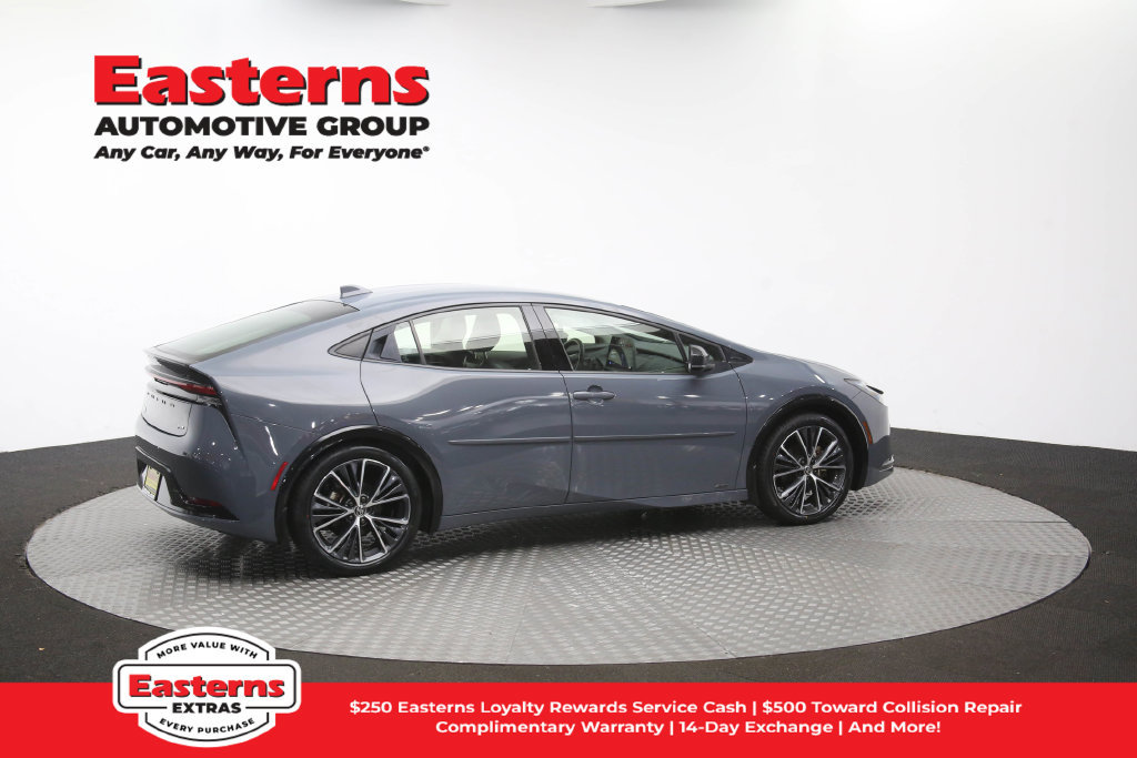 Used 2023 Toyota Prius XLE AWD/4WD image 43