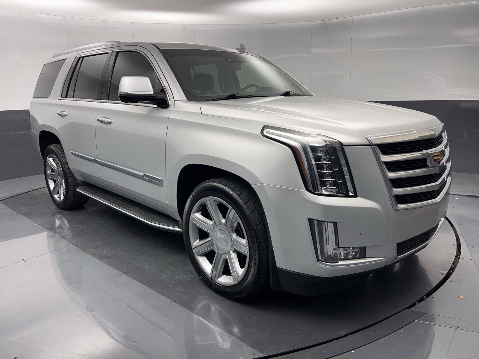 Used 2016 Cadillac Escalade Luxury AWD/4WD image 40