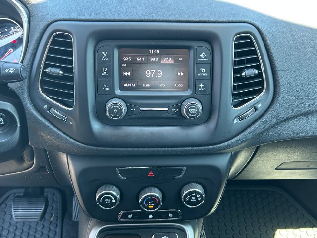 Used 2018 Jeep Compass Sport w/ Cold Weather Group AWD/4WD image 14