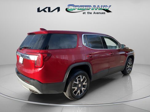 Used 2023 GMC Acadia SLE image 4