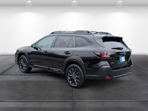 Used 2024 Subaru Outback Onyx Edition AWD/4WD image 3