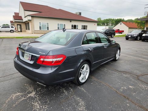 Used 2013 Mercedes-Benz E 350 4MATIC Sedan image 7
