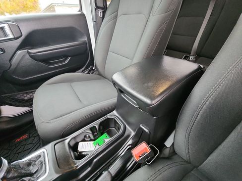 Used 2020 Jeep Gladiator Sport w/ Quick Order Package 24S image 21