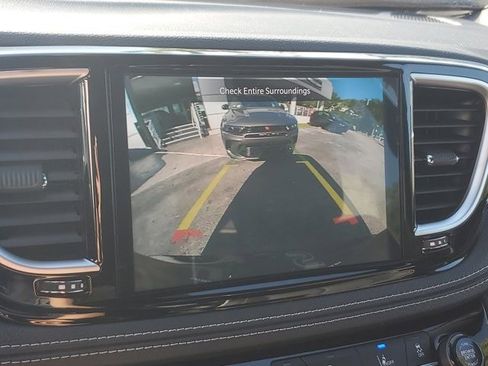 New 2026 Chrysler Pacifica Limited w/ S Appearance Package image 14