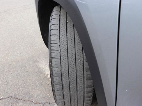 Used 2024 GMC Terrain SLT image 56