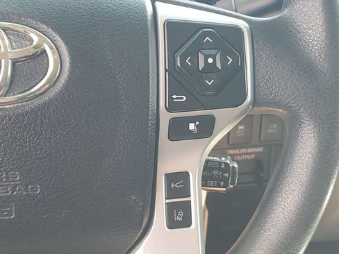 Used 2018 Toyota Tundra SR5 image 34