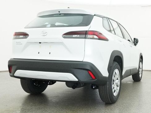 New 2026 Toyota Corolla Cross L image 38