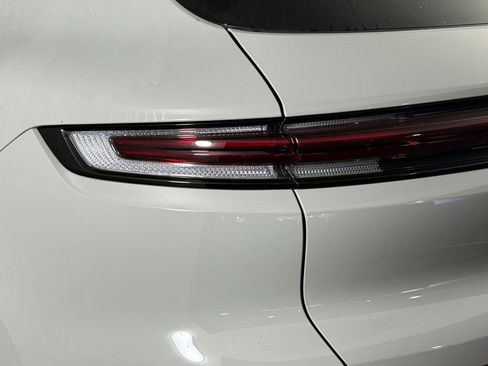 Certified 2025 Porsche Cayenne image 16