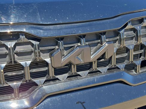Used 2025 Kia Telluride EX X-Line AWD/4WD image 10