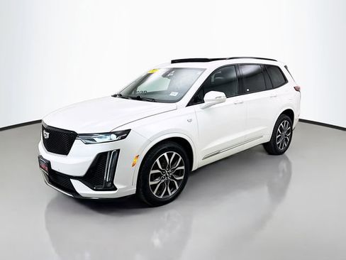 Used 2021 Cadillac XT6 Sport image 3