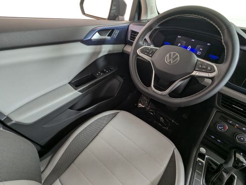 Used 2022 Volkswagen Taos SE FWD image 10
