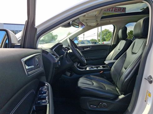 Used 2019 Ford Edge Titanium w/ Equipment Group 301A image 14