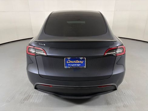 Used 2022 Tesla Model Y Performance AWD/4WD image 8