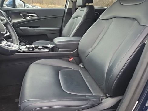 Certified 2023 Kia Sportage EX AWD/4WD image 11