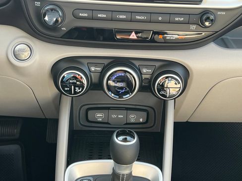 New 2026 Hyundai Venue SEL FWD image 31