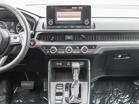 Used 2023 Honda CR-V EX image 13