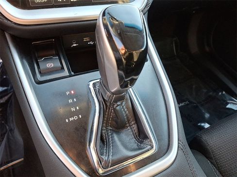 Used 2020 Subaru Outback Premium image 14