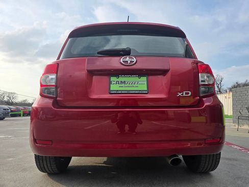 Used 2011 Scion xD image 17